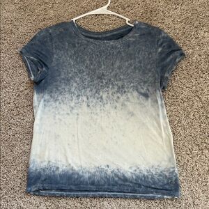 American Eagle Outfitters Blue and White Gradient Tee